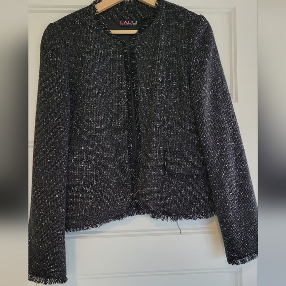 Blazer - Picture 1 of 3